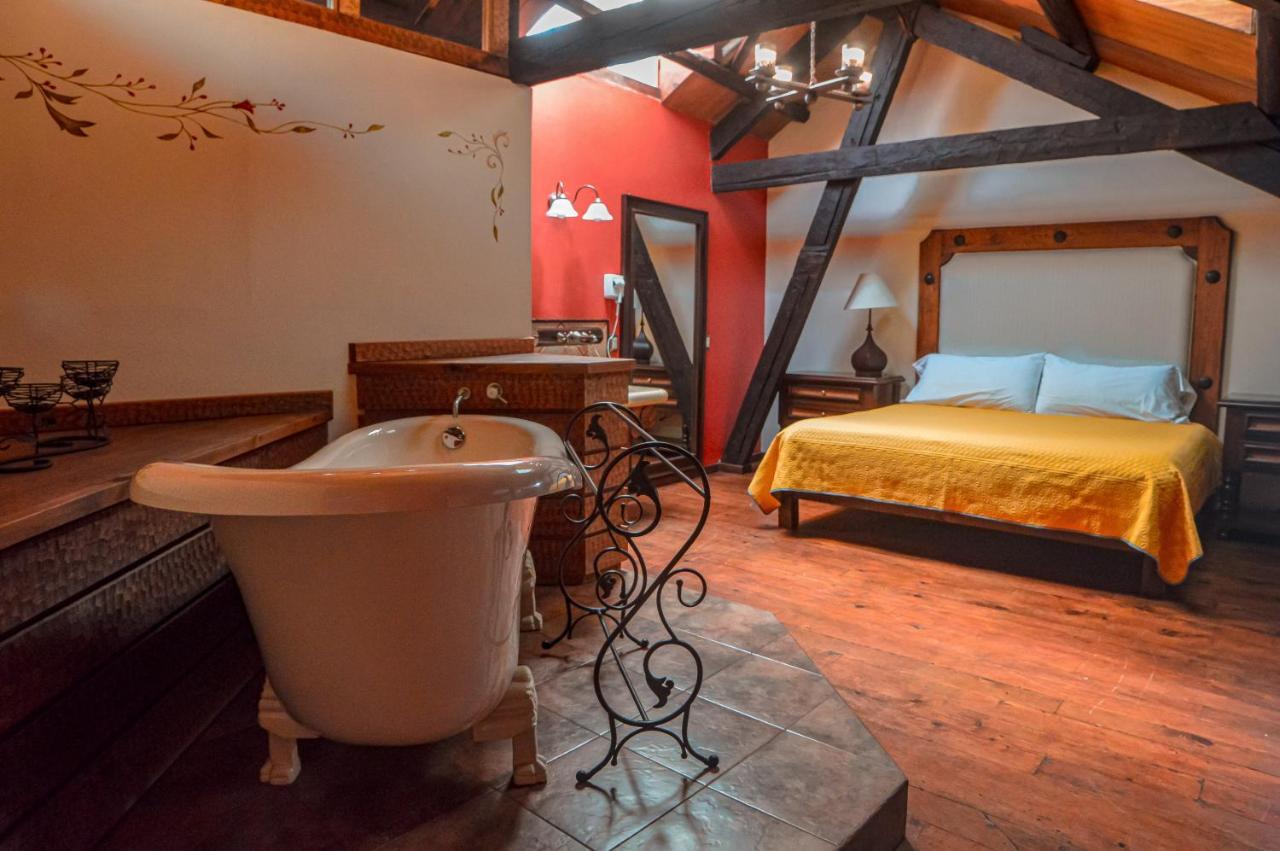 Casa De Los Arcangeles Сан-Кристобаль-де-Ла-Касас Экстерьер фото